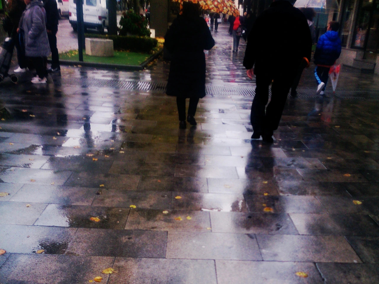 Is Raining, Fotografia, Ernesto Fuentes